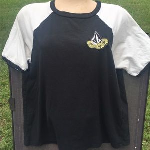Volcom t shirt with 🌻 appliqué